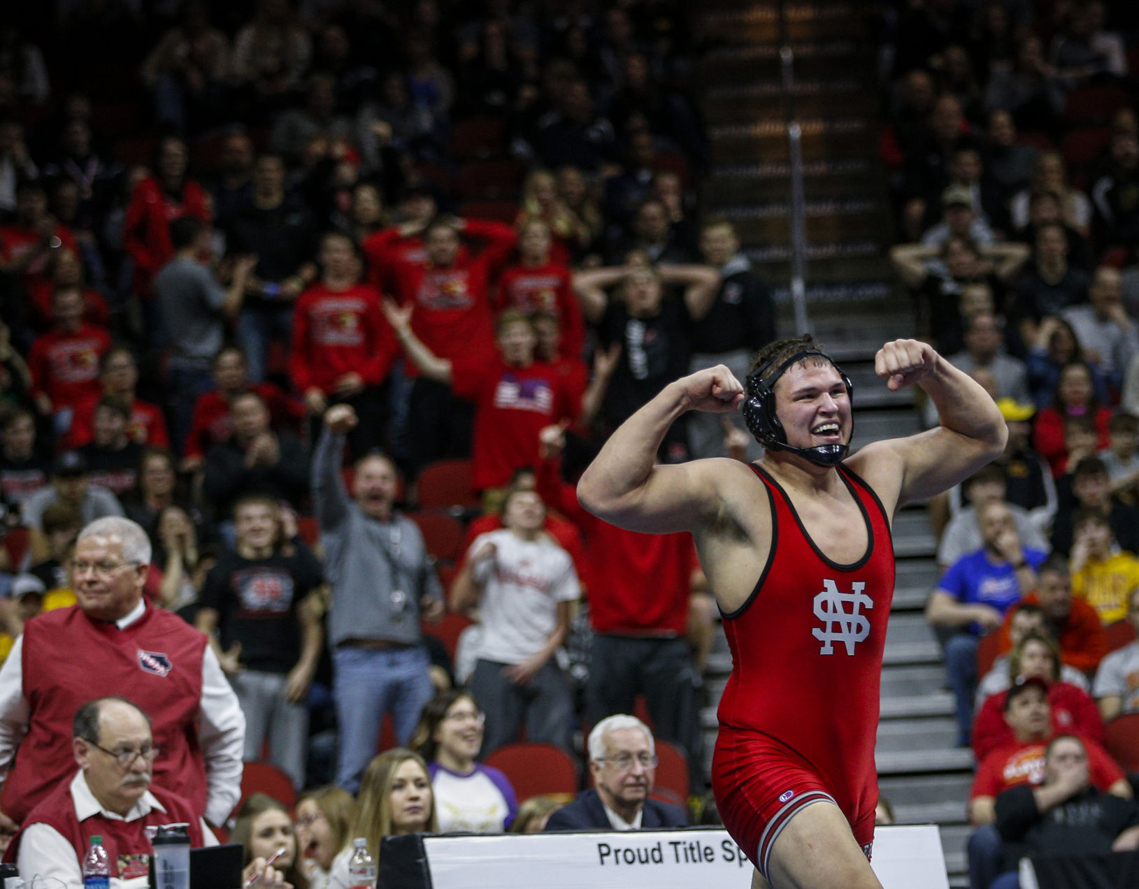 021817-WRESTLING-FINALS-023.jpg